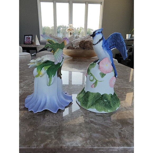 Vintage Avon Porcelain Hummingbird And Blue Jay Bells - Picture 1 of 7
